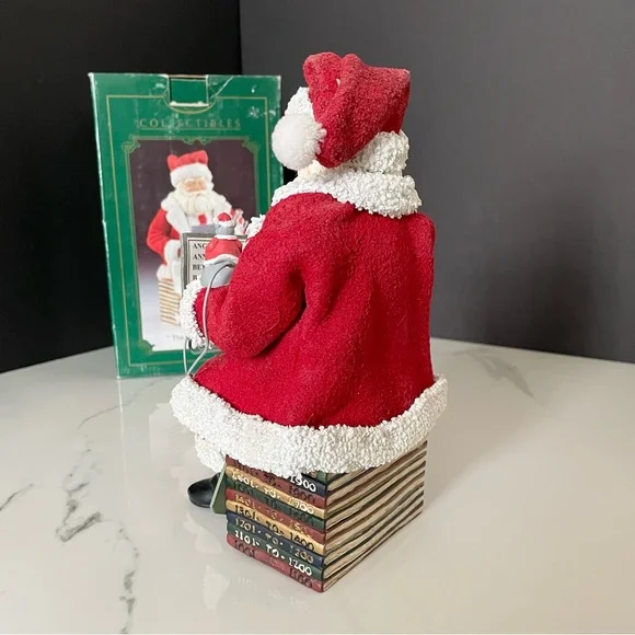 The New Millenium Santa - Computer Working Santa - Fabriche by Kurt Adler - Picture 7 of 12